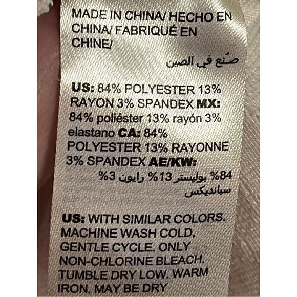 Chico’s Textured Mock-Neck Top Size 0 Small (2901) - Picture 5 of 7